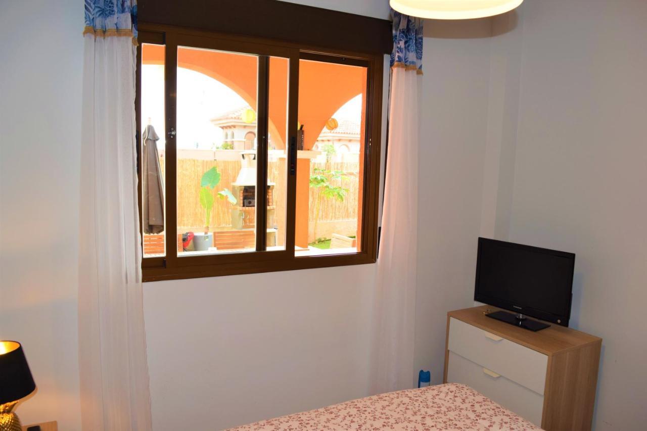 Espacioso Apartamento Con Preciosos Jardines Y Bbq Исла Плана Екстериор снимка